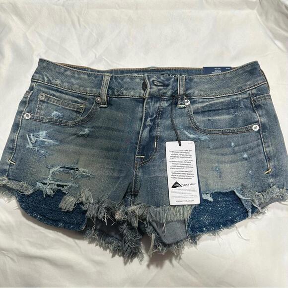 American Eagle Outfitters Pants - American Eagle Shortie low rise shorts